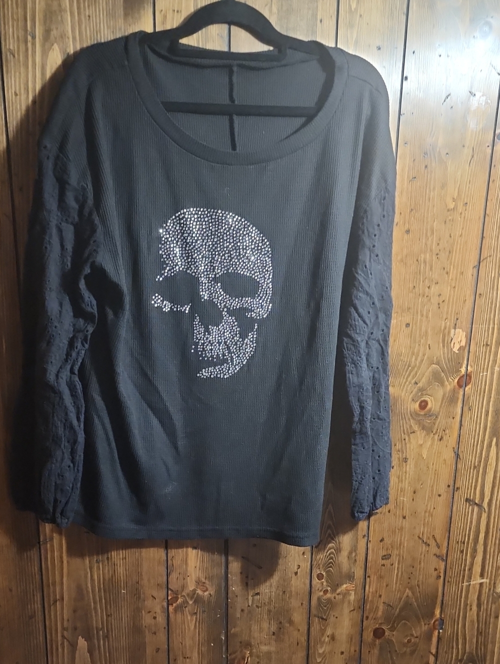 Black Long Sleeve Skull Rhinestone Tee